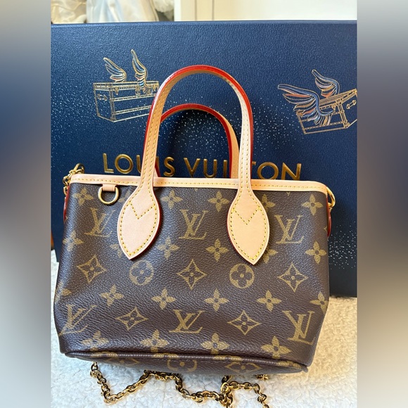 Louis Vuitton Handbags - ✨100% Authentic Louis Vuitton Neverfull BB In Monogram In Beige⭐️